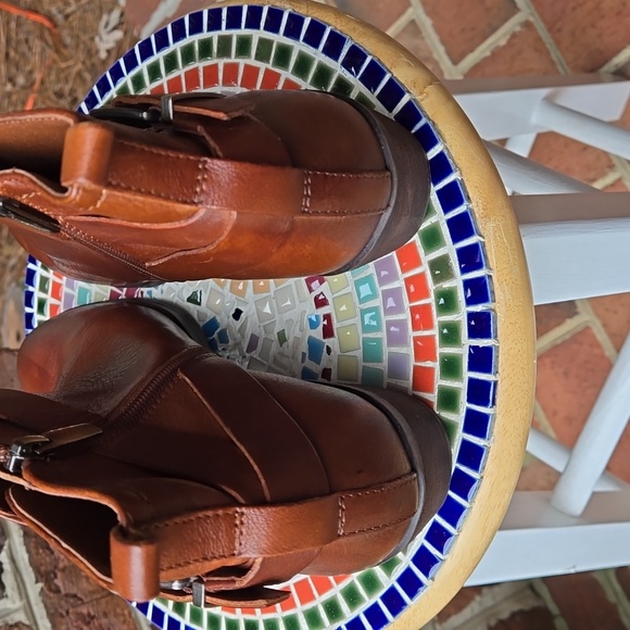 YOUR LAST CHANCE!  Vince Camuto Leather Booties - Picture 3 of 14